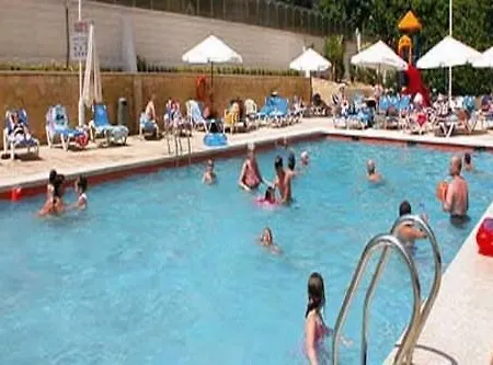 Sultán Hotel 2*